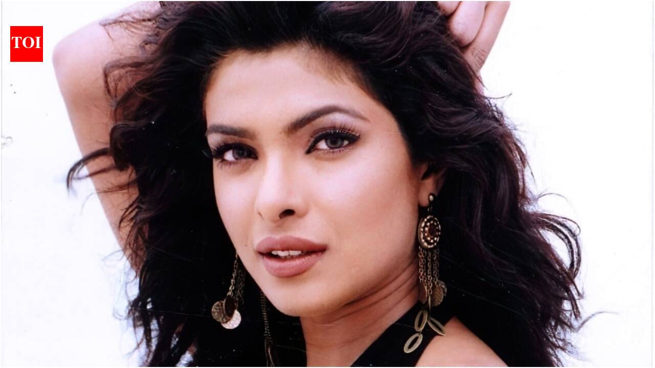 Suneel recalls Priyanka's nose issue and her resemblance to Rekha