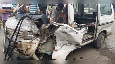 Van crash kills student in Banswara