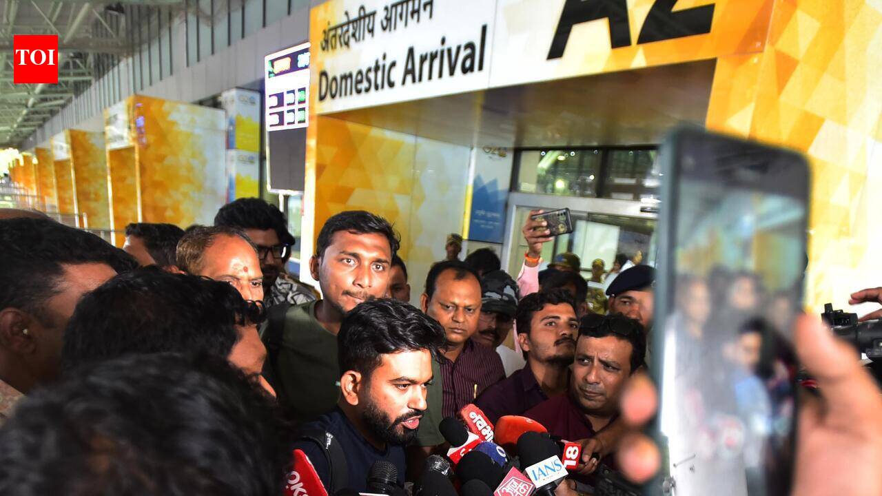 Students are not terrorists, can change govt tomorrow: Dipke warns Centre of youth anger