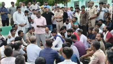 Youth electrocuted in rainwater in Malpura; sit-in ends after compensation assurance
