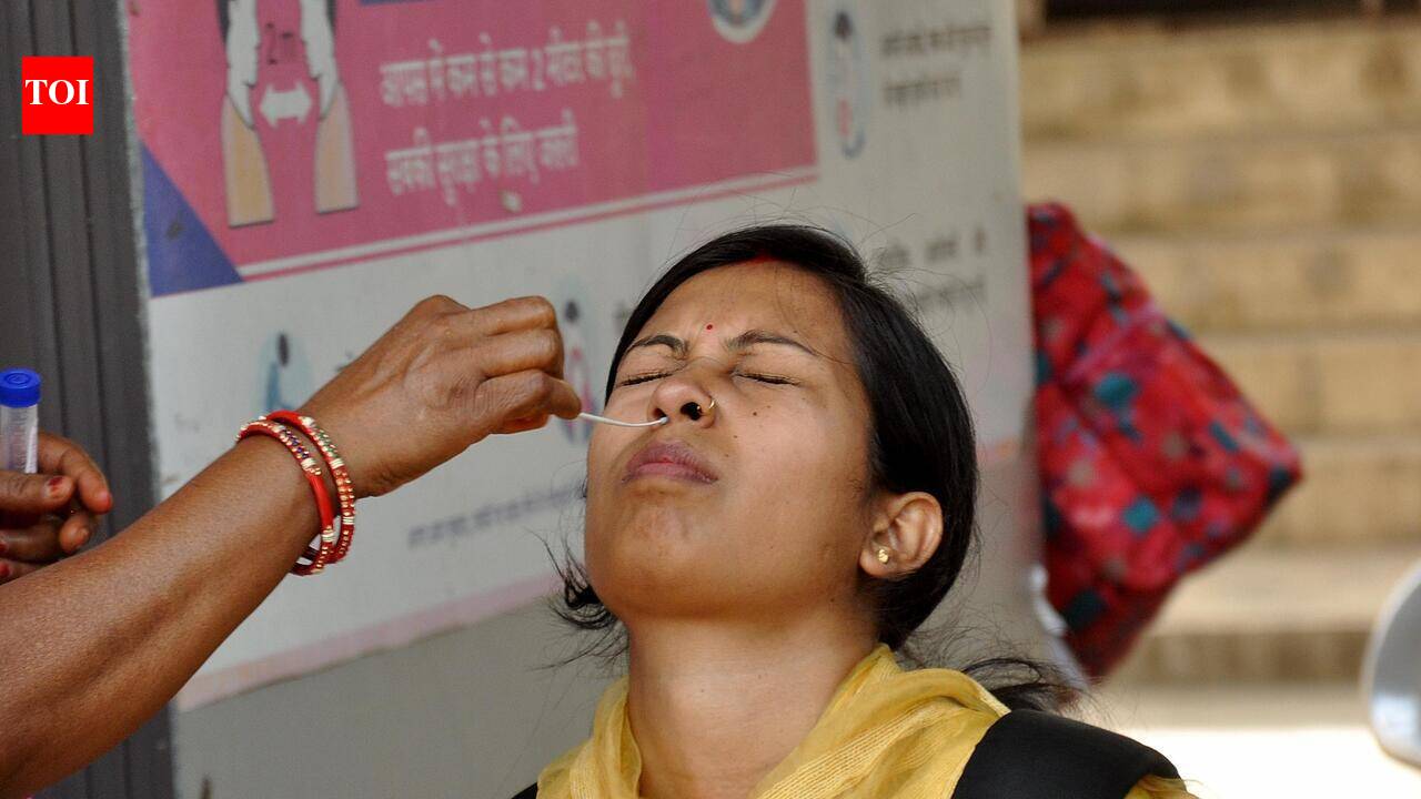 Hyd hospitals see rise in RT-PCR test enquiries amid AP covid cases