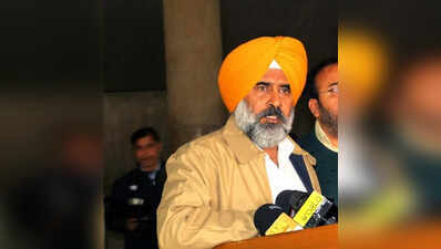 Pargat slams AAP govt for vacant posts in education dept