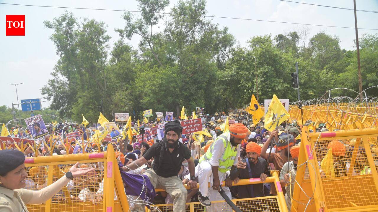 Protesters break through barricades, bring Chandigarh to a standstill