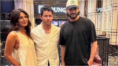 Amid ‘Varanasi’ shoot, Priyanka Chopra and Nick Jonas meet Mahesh Babu for movie night in Hyderabad - See Photo