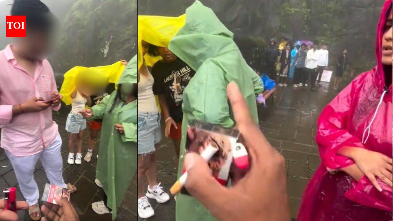'This is our temple': Delhi tourists schooled by a local for smoking at Maharashtra's Lohagad Fort