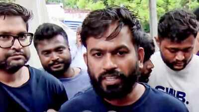 'परिवार को परेशानी से बचाने के लिए बीजेपी में शामिल हों': सीजेपी के दीपके ने धमकियों का आरोप लगाया, कहा केंद्र 'बलात्कारियों का समर्थन करता है'