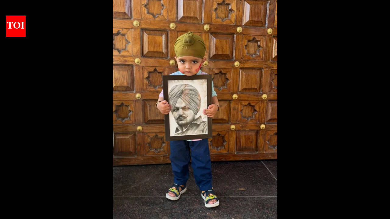 Sidhu Moose Wala's baby brother Shubhdeep wins hearts during RARE PUBLIC appearance with parents at 'Kankan De Ohle' screening