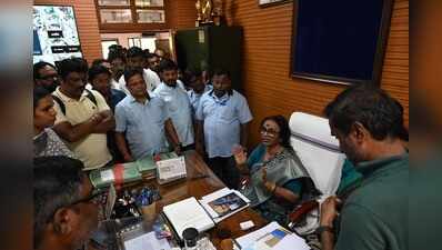 7 साल के बच्चे की मौत पर अभिभावकों ने सिटी स्कूल का किया घेराव; चेयरपर्सन का कहना है कि जांच पैनल गठित किया गया है