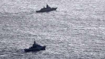4 migrants die attempting to cross English Channel on overloaded 'taxi boats'