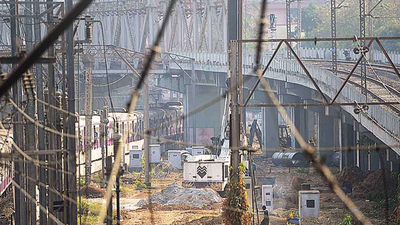 Western Railway plans 45-day rebuild of Bandra-Khar Road flyover for sixth line project