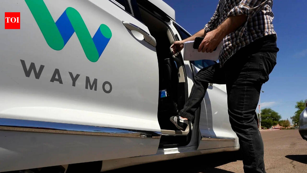 After Waymo robotaxis left thousands walking home, San Francisco backs new US road safety law