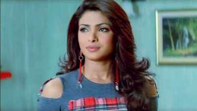 Priyanka Chopra jokes about 2004 thin eyebrows; shares 'Mujhse Shaadi Karogi' OLD image as the film celebrates 22 years of its release