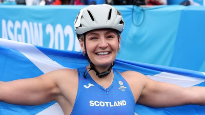 Scotland's Melanie Woods wins gold twice after bizarre Commonwealth Games wheelchair race rerun