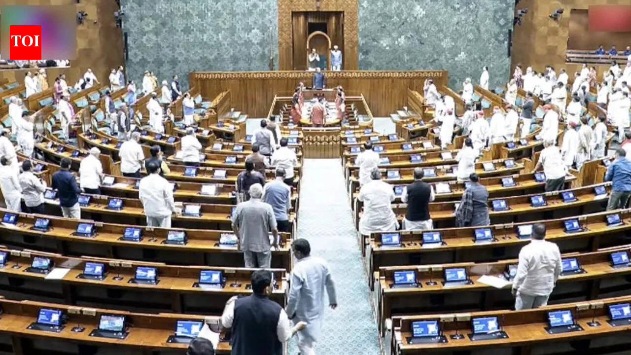 ‘Muslims can’t regard country as deity’: Islamic body objects to Vande Mataram Bill