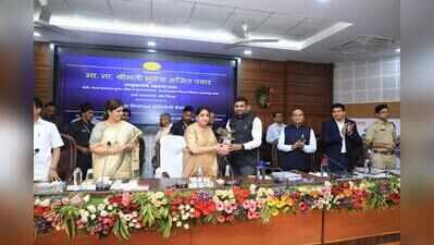 Dy CM Sunetra Pawar chairs Beed DPDC, approves Rs623 crore annual plan for key projects