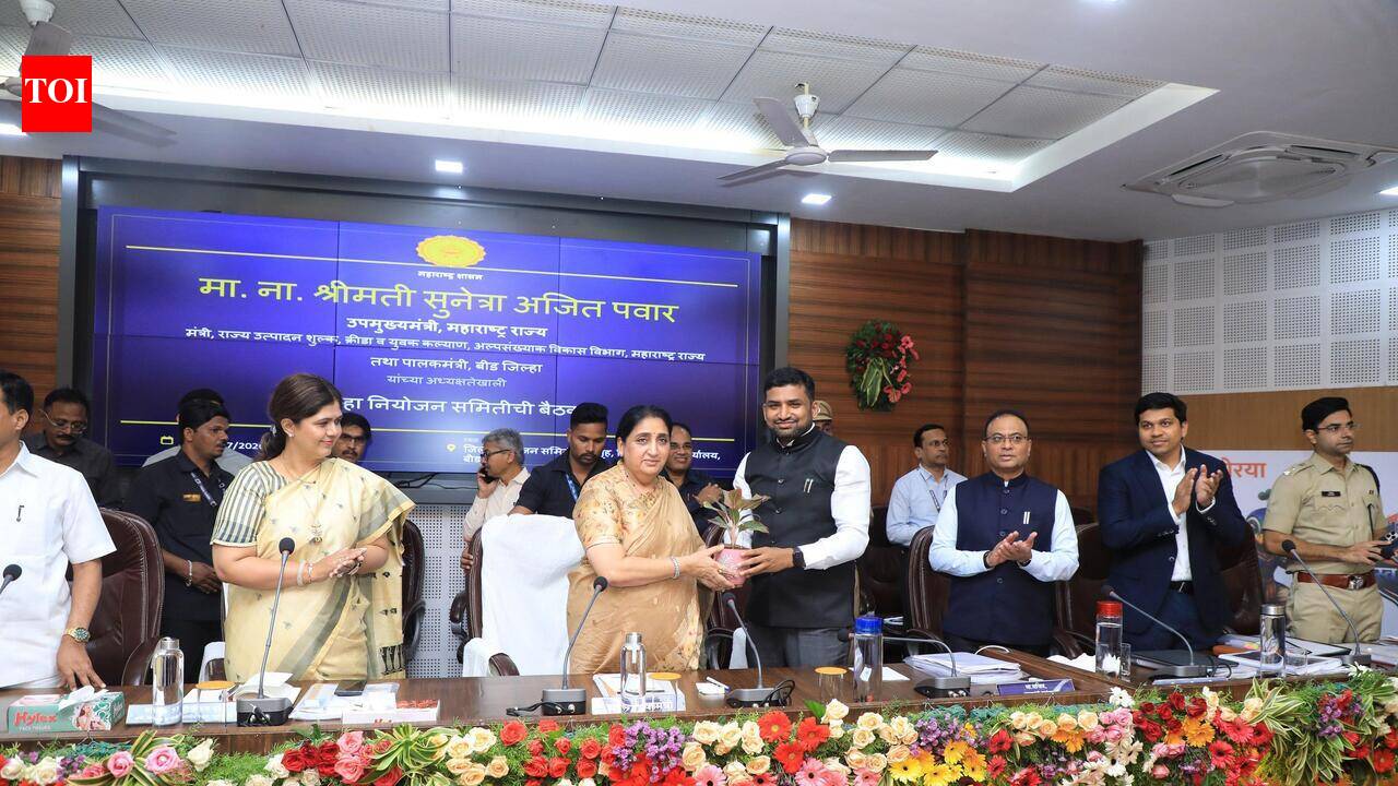 Dy CM Sunetra Pawar chairs Beed DPDC, approves Rs623 crore annual plan for key projects