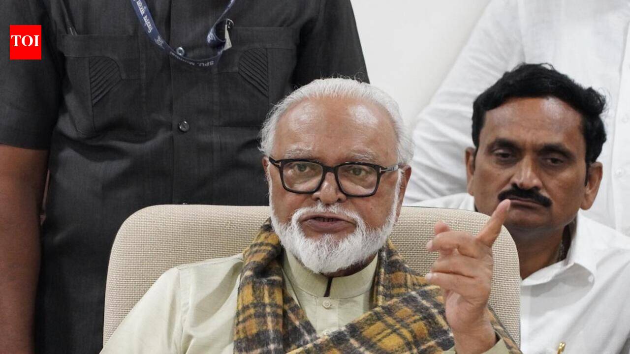 Bhujbal pulls up NMC over poor road conditions, seeks action against erring officials