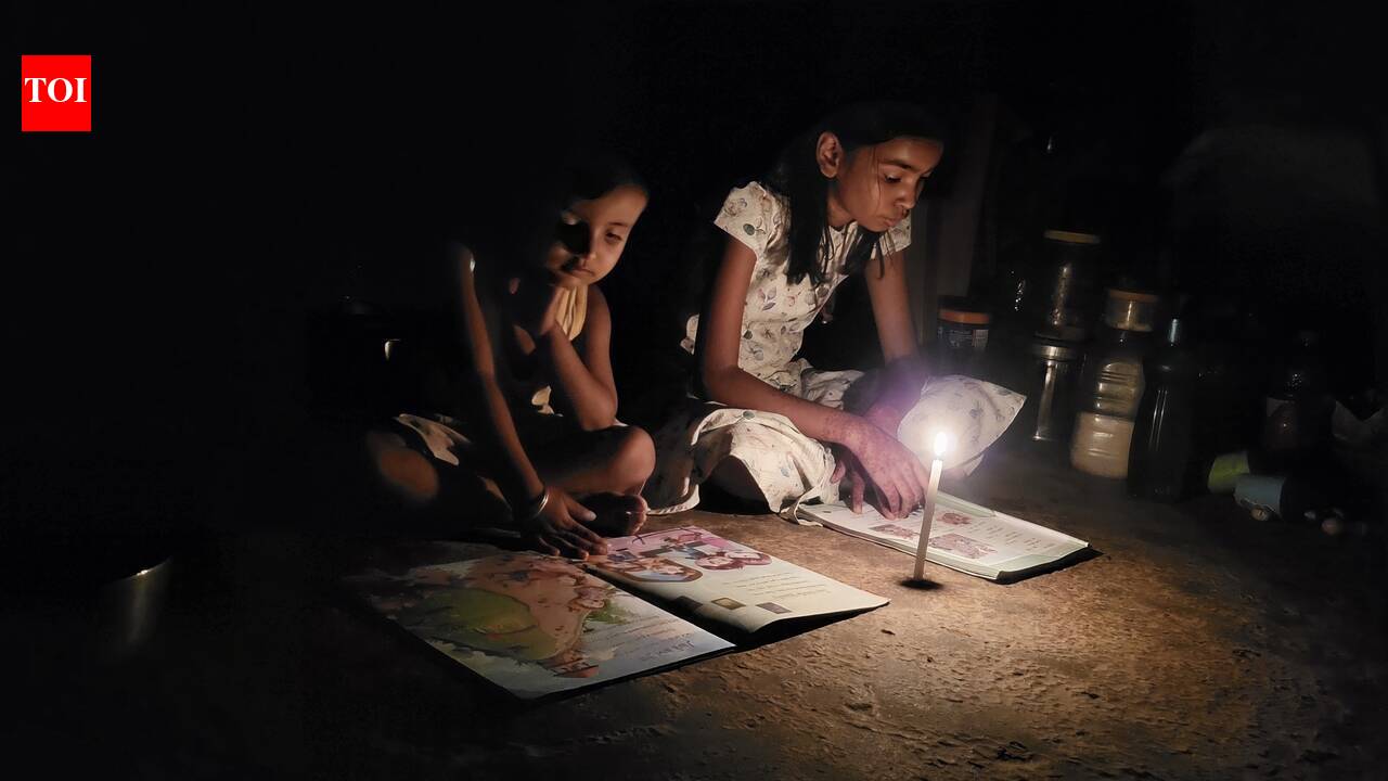 Power cut riles Madurai residents