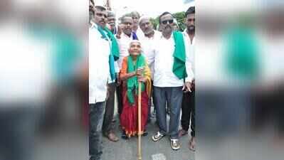 104-year-old joins Cauvery protest, urges govt not to release water