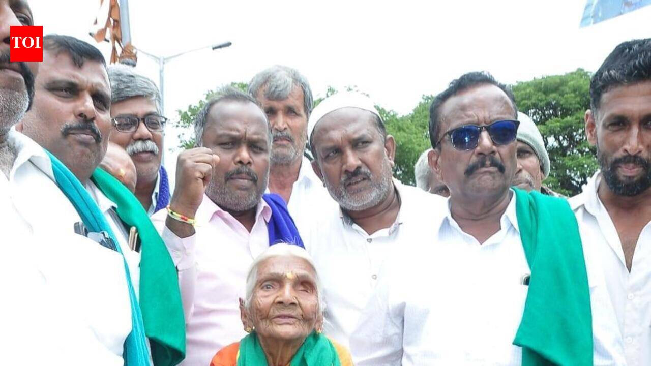 104-year-old joins Cauvery protest, urges govt not to release water