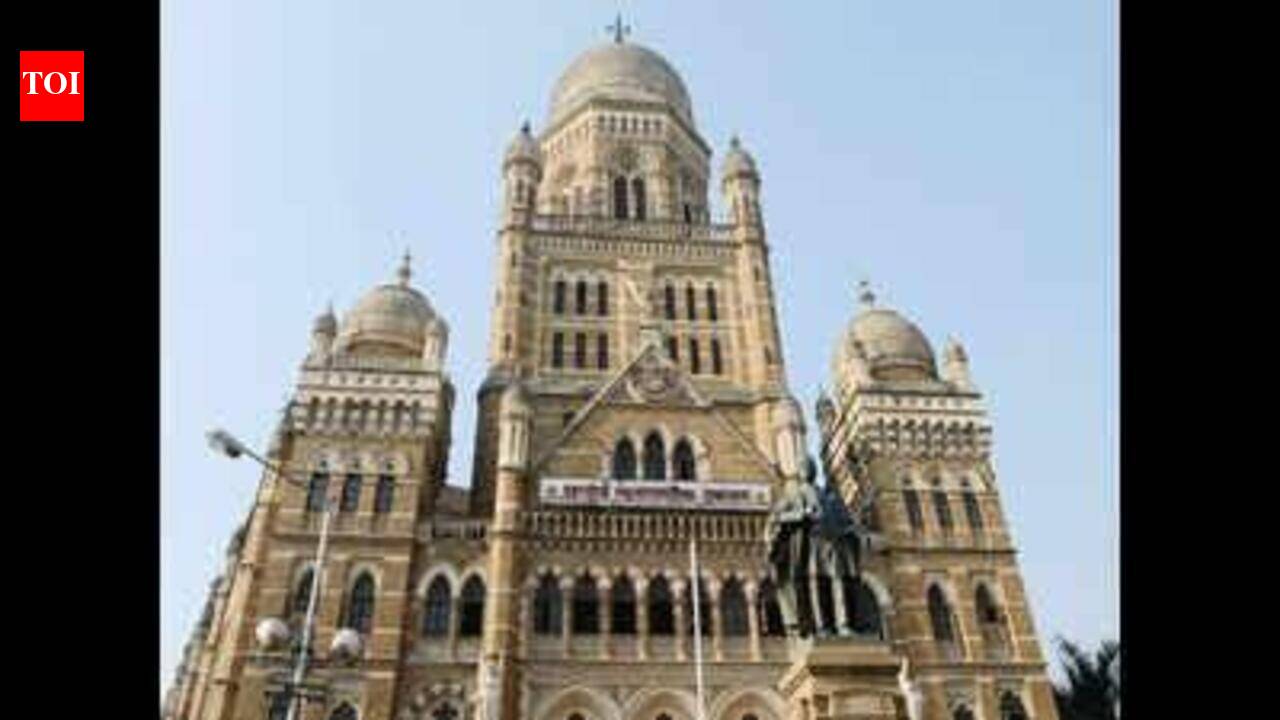 Make Mumbai manhole death inquiry report public: Congress