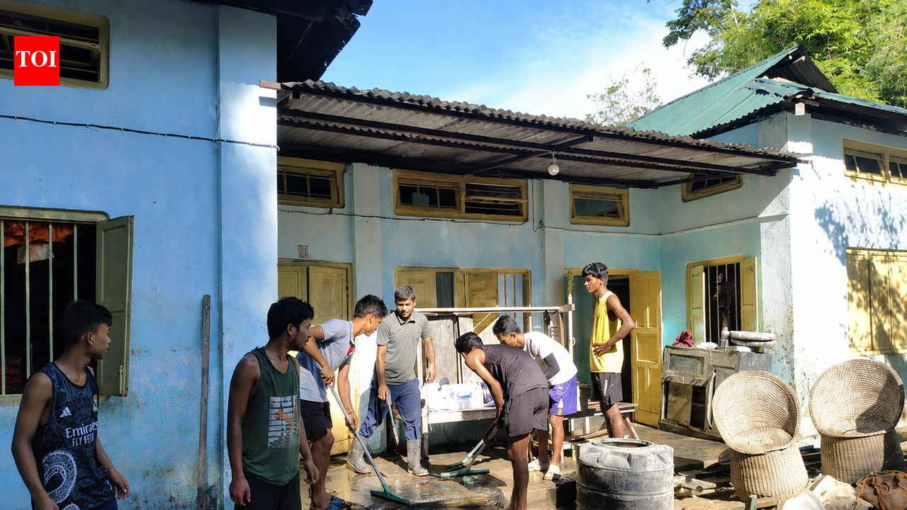 120 youths band together to revive homes buried in mud, receive payment in smiles