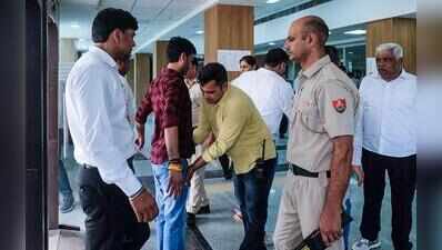 Searches at schools, courts, mini secretariat after email threatens blasts if FIRs against CJP protesters not withdrawn