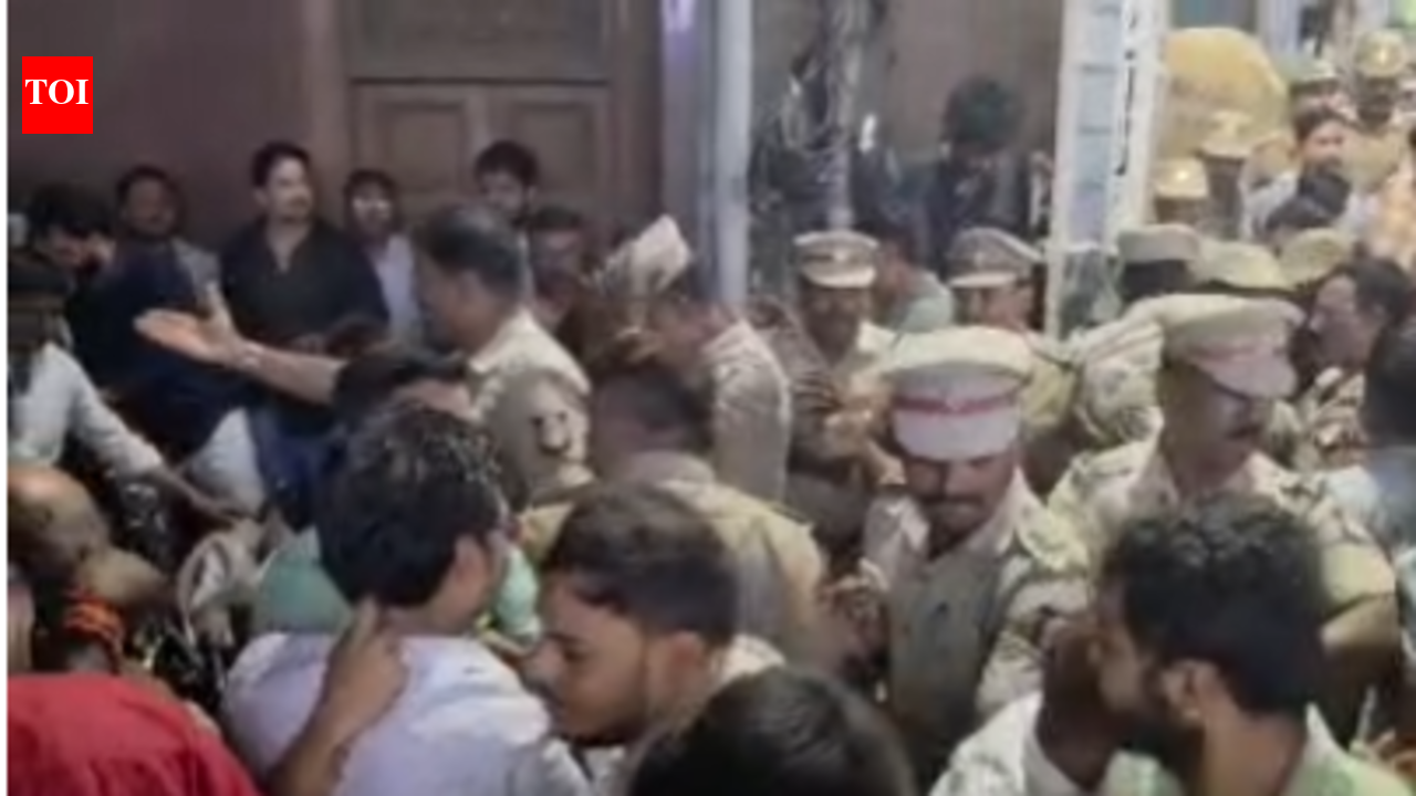 GST officers locked up by traders at Sowcarpet; rescued by police