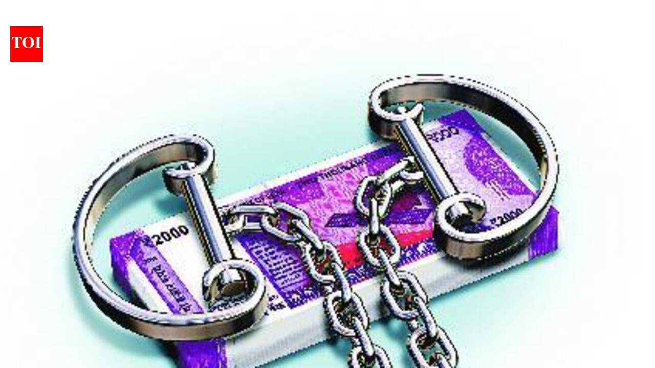 3 sergeants grilled in truck bribery probe