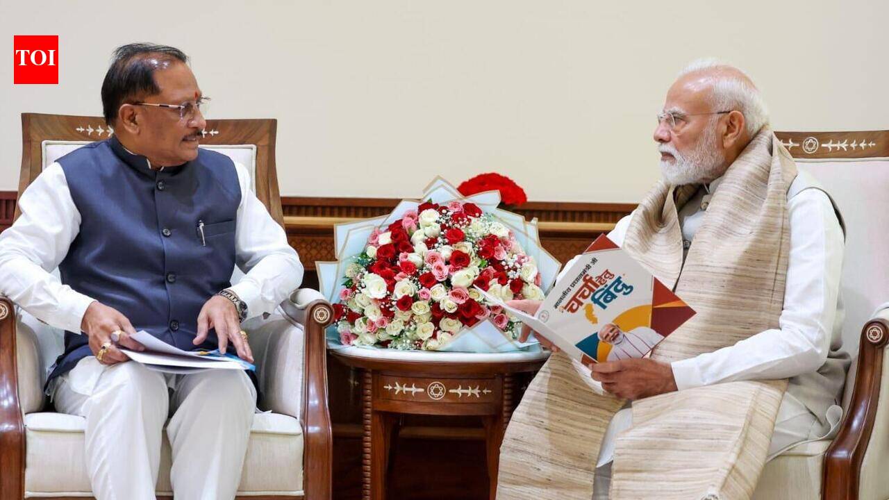 CM Sai Meets PM Modi, Seeks Centre’s Backing for Bastar Vision, Rs 10,500-Crore Urea Plant
