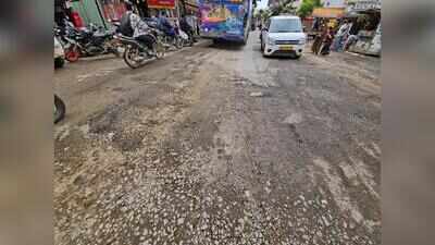 PMC standing committee approves diversion of Rs114 crore for road repairs; activists question shoddy work