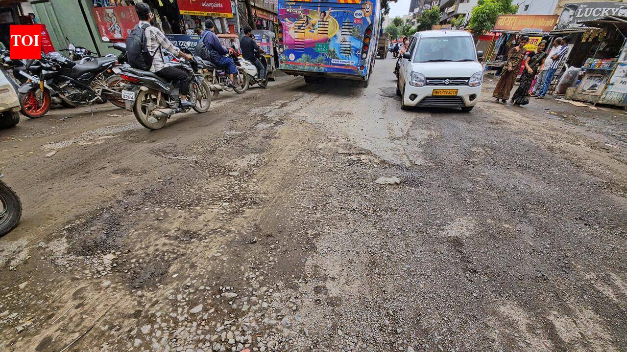 PMC standing committee approves diversion of Rs114 crore for road repairs; activists question shoddy work