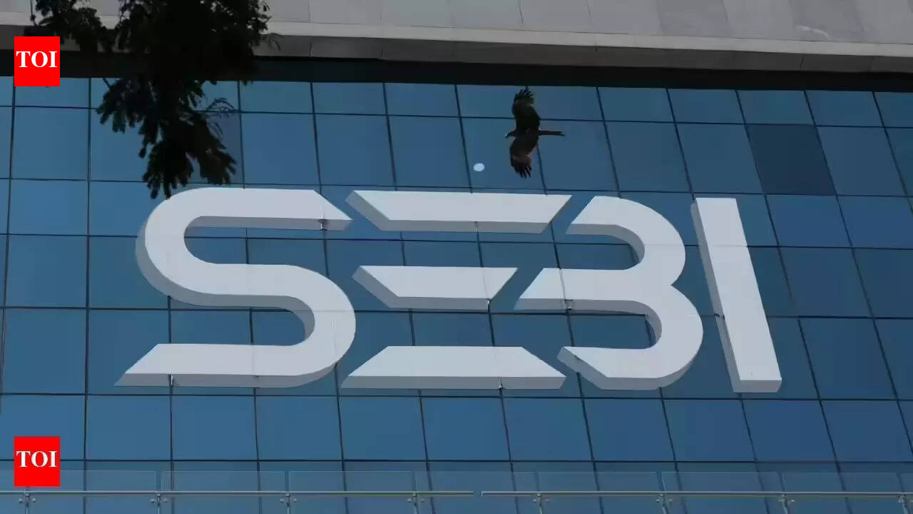 Sebi bars Zee’s Chandra, Goenka from market for 1 year