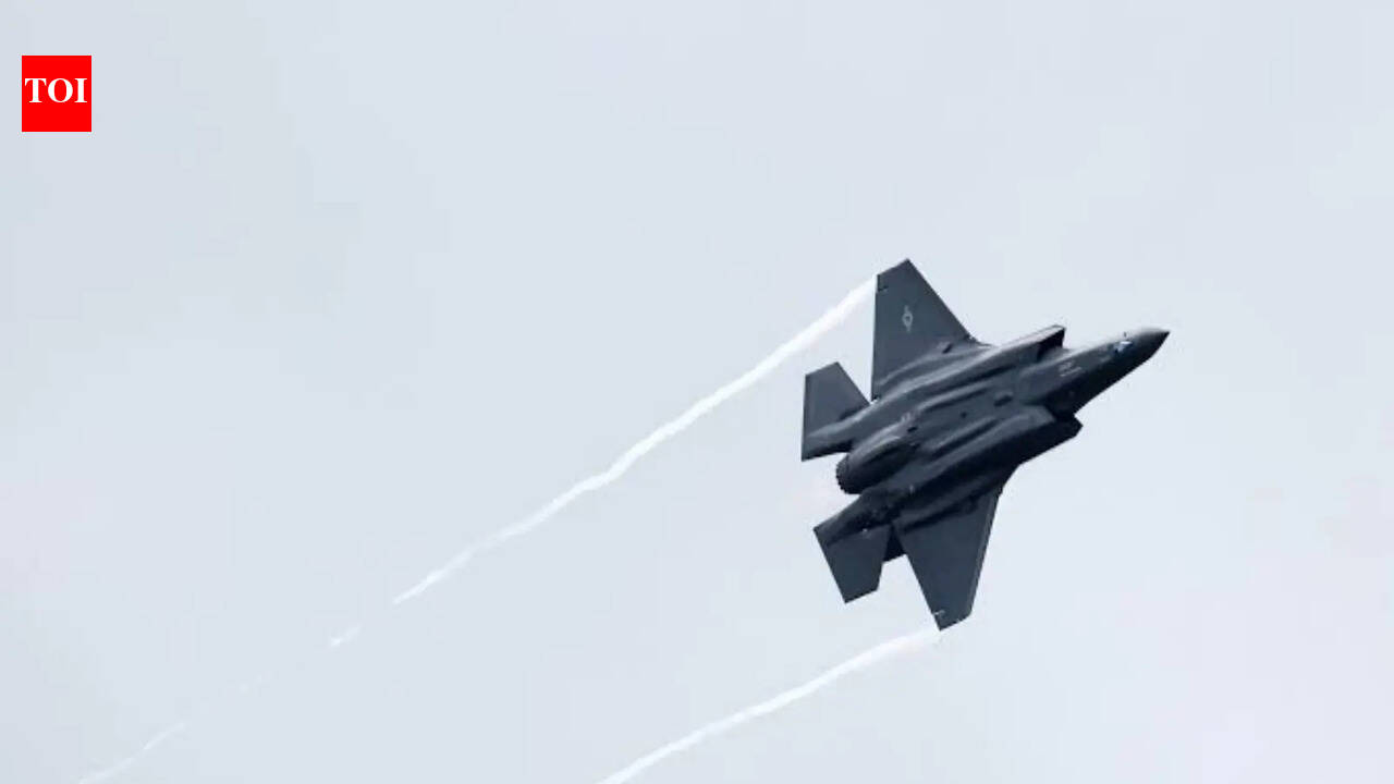 US Marine F-35 fighter jet crashes in San Diego, pilot ejects safely