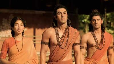Pakistani YouTubers react to Ranbir Kapoor and Yash's 'Ramayana' trailer, praise its scale and VFX: 'From where is India and Bollywood getting so much money?'