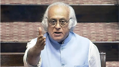 'Enjoys playing victim card': Congress attacks PM Modi's 'forgive youth' remark