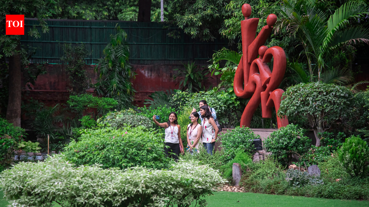 LSR greets freshers with music, memories and monsoon showers
