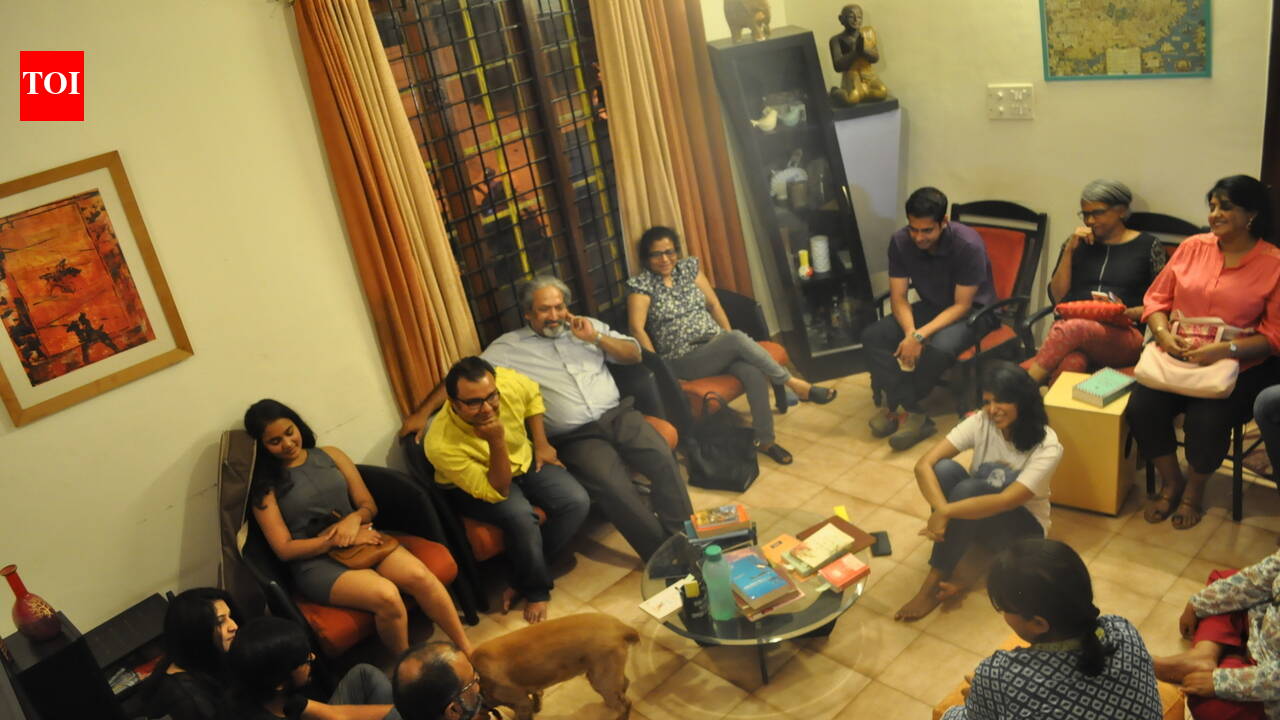 City Poets Gather Together With Rhyme and Reason