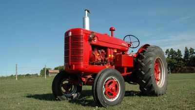 His grandfather paid $2,200 for an Allis-Chalmers tractor in 1953; 62 years later, Kevin Klahn bought it back and restored it