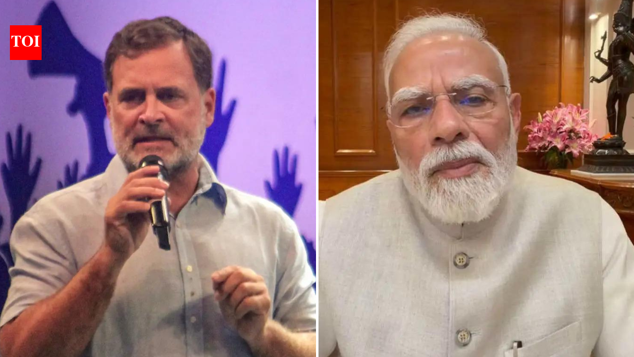 Rahul Gandhi Criticizes PM Modi Over Interactions With Students and Parents