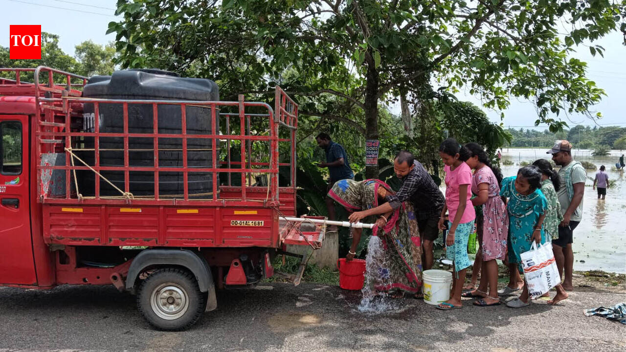 State steps up health surveillance in flood-hit areas