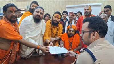 Seers lodge FIR against Rahul Gandhi, Pappu Yadav over Parliament Ram mandir donation skit