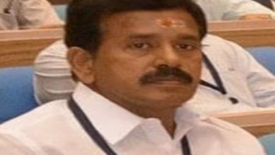 ‘Thoppu’ Venkatachalam removed from DMK Erode central district secretary post