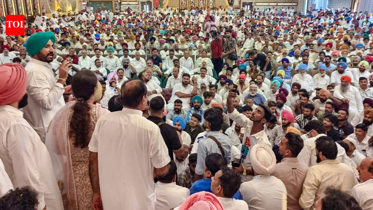 Congress Issues Warnings Over Internal Rifts and Discipline in Punjab Unit