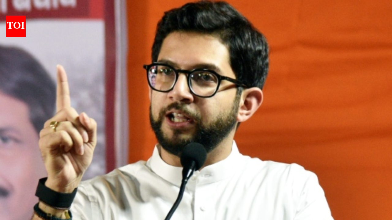 आदित्य ठाकरे यांनी विद्यार्थी आंदोलनकर्त्यांवरील खटले मागे घेण्याबाबत महाराष्ट्र डीजीपींकडे स्पष्टता मागितली