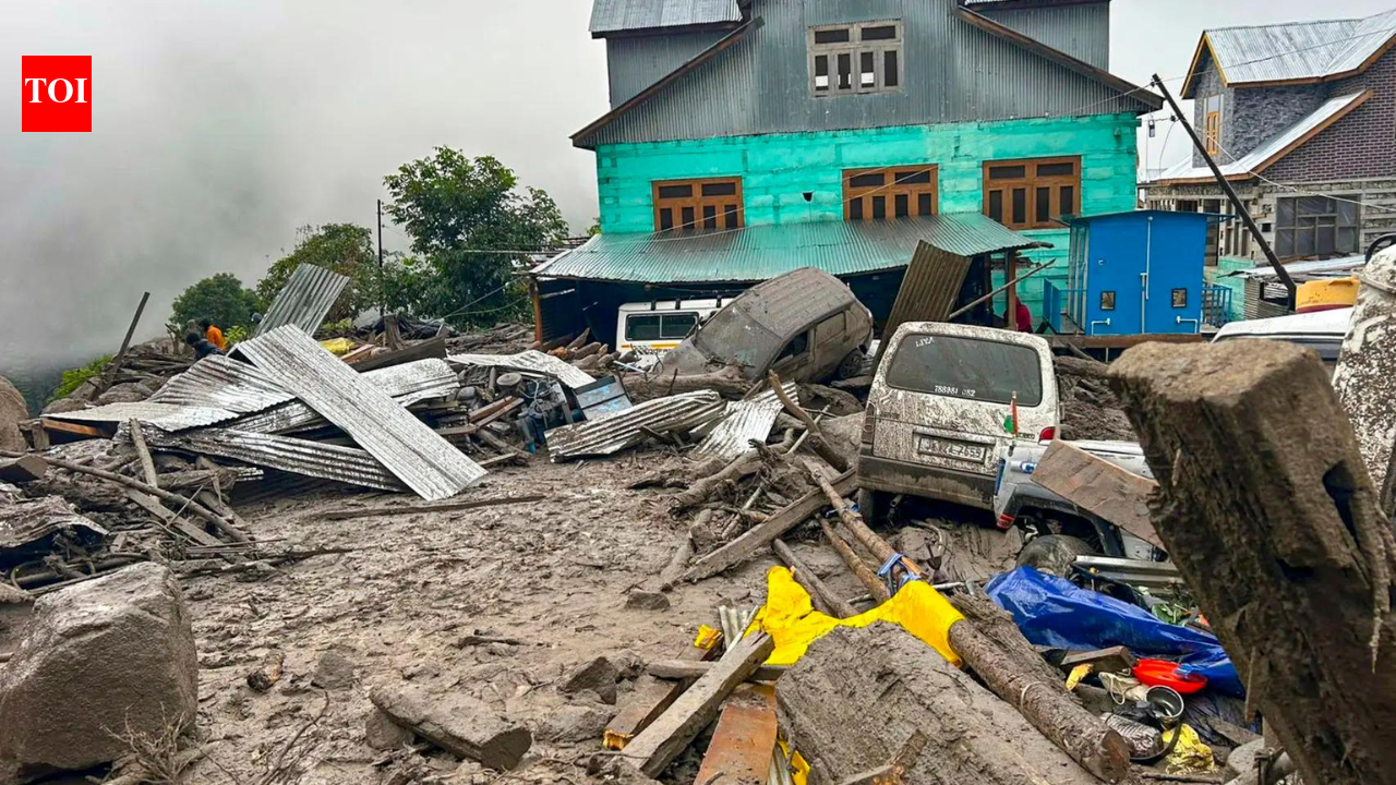 Cloudburst damages structures in Kishtwar; rain halts Amarnath Yatra