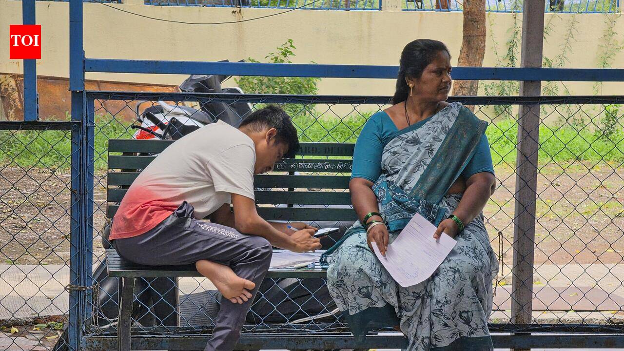 Doorstep visit to verify voters falters in cities as Maha races to meet Aug 8 deadline
