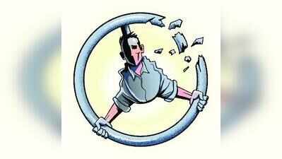 Techie injured in Sec V accident
