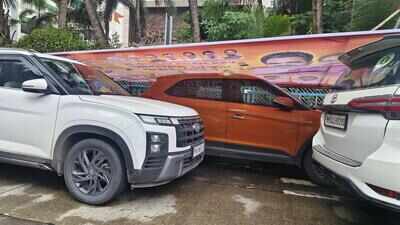 Banner Collapse Outside TMC HQ Raises Questions Over Illegal Hoardings