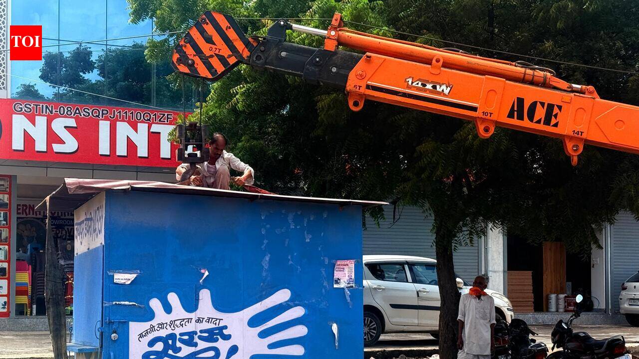 JDA removes 30 Saras booths in crackdown